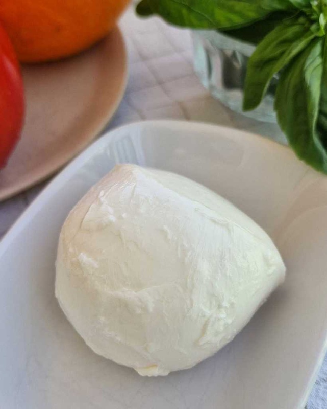 citrus caprese salad with orange, mozzarella recipe