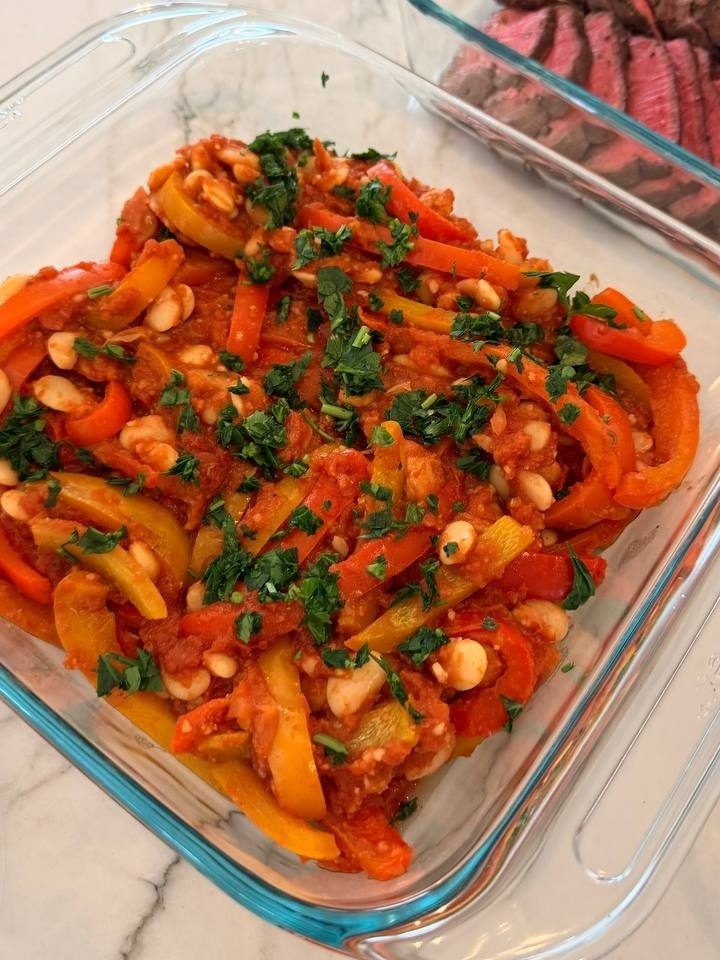 dish of vegetables, including peppers and beans