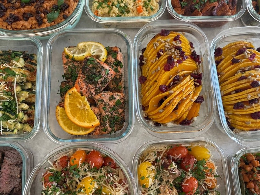 Honey Sumac Salmon & Chicken Pomodoro Meal Prep