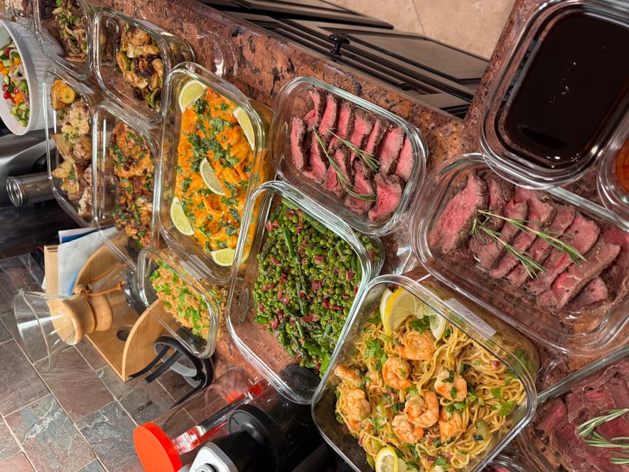 Global-Inspired Fusion & Elevated Comfort Menu