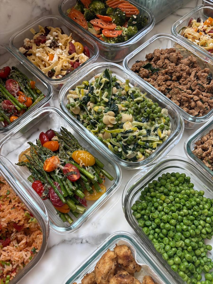 Leeks and spinach run through the creamy petite peas and butter beans, asparagus and ground turkey either side.