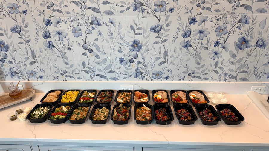 Mediterranean-inspired global comfort menu with a focus on fresh aromatics, lean proteins, and balanced plant-forward sides.