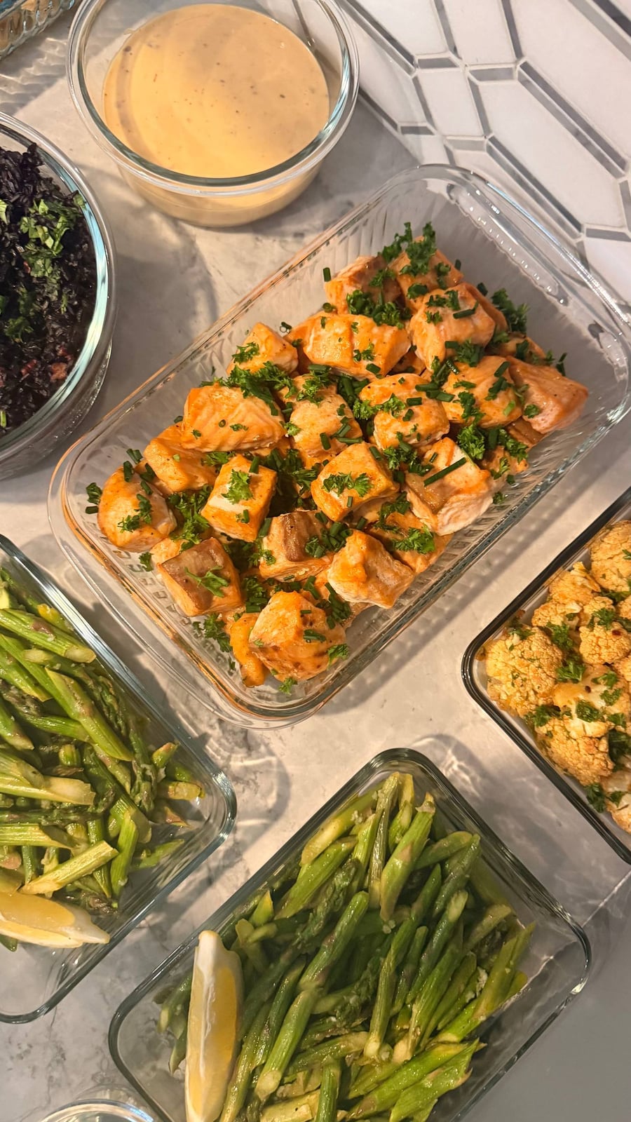 Global-Inspired Fusion with Seasonal Farm-to-Table Focus