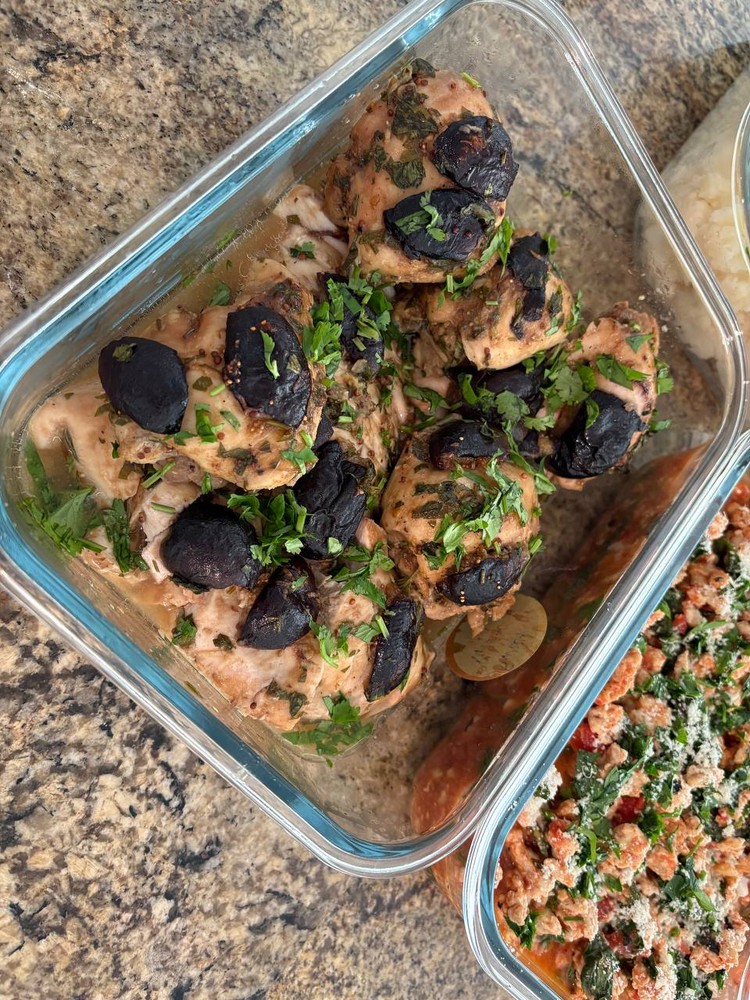 Chicken with black olives and fresh herbs